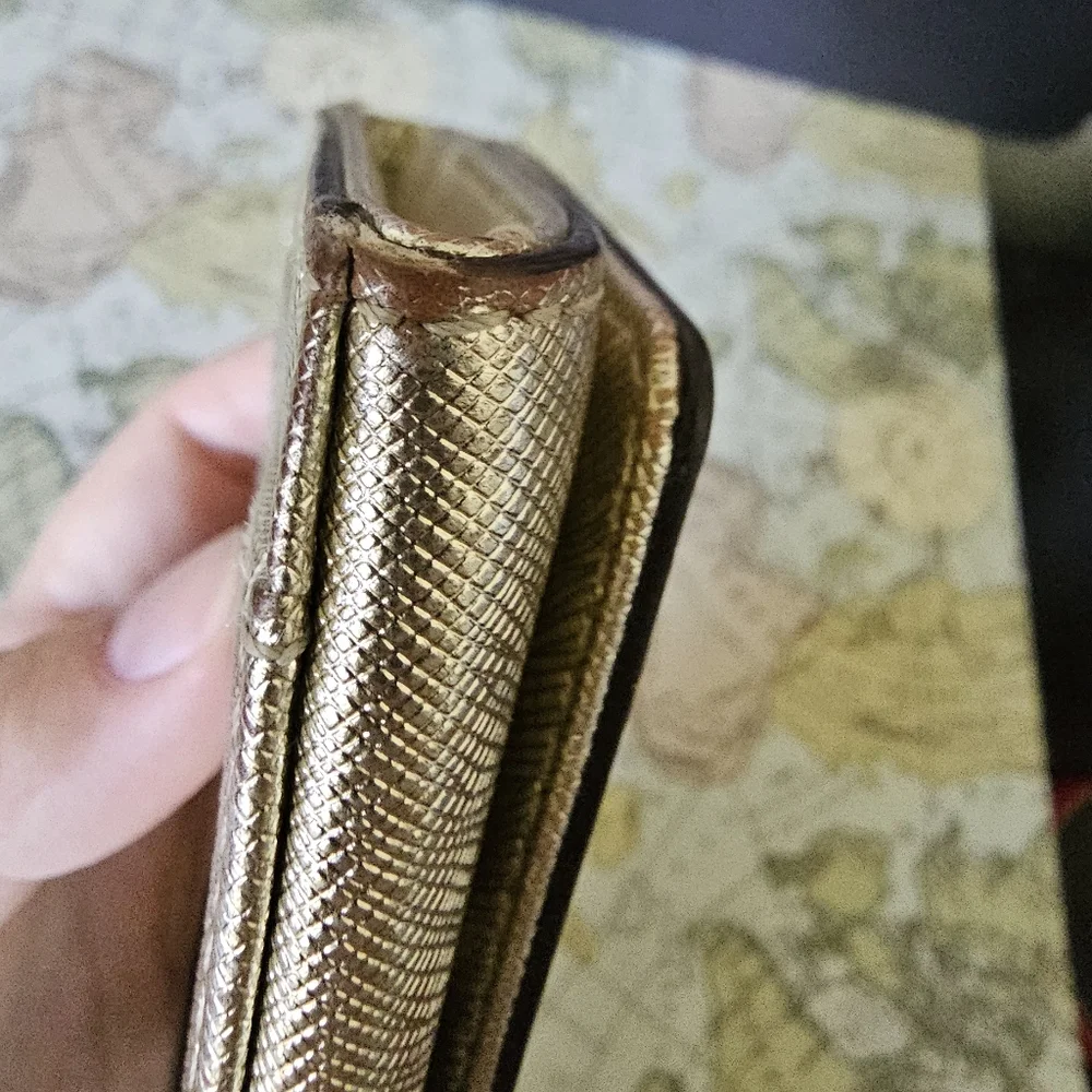 Kate Spade ♠️ little golden wallet‎